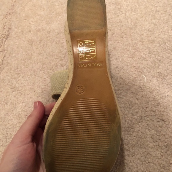 Beige wedges - Picture 6 of 8